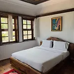 Ansel Hotel *
