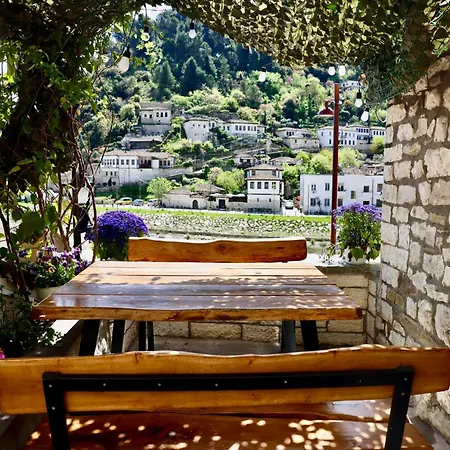 Hotel Ansel *